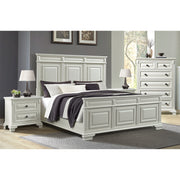 Bridgestone King 4PC Bedroom Set with 2 Nightstands & Chest in Antique White