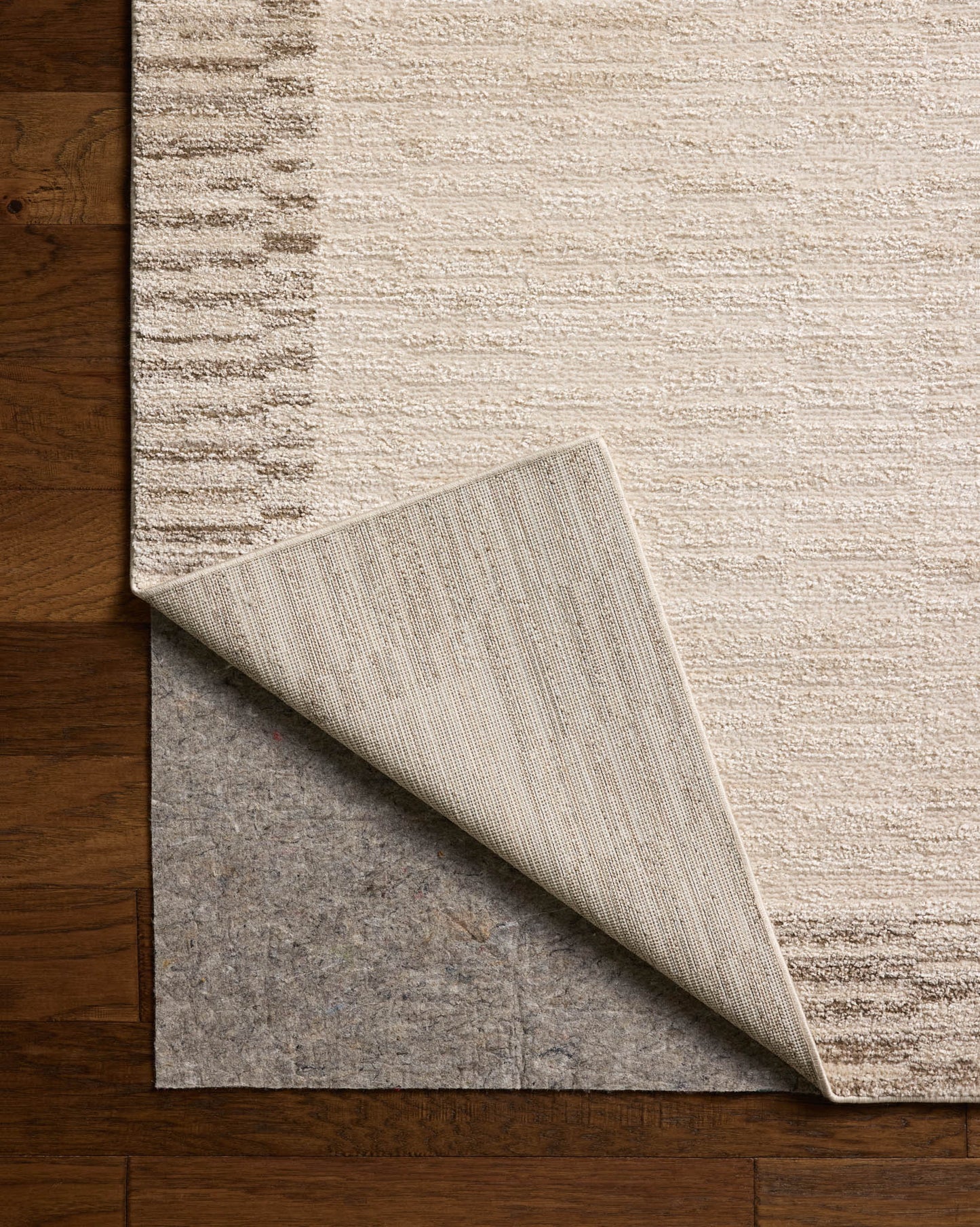 CLV-04 IVORY / PEBBLE