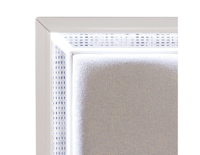 Cama Queen iluminada Cassie 