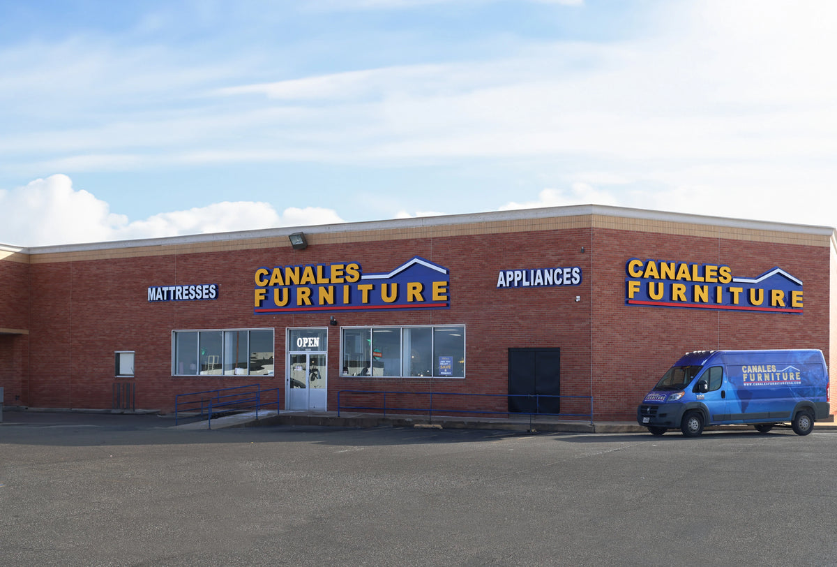 The Storefront of Canales Furniture  in Oklahoma City, Oklahoma