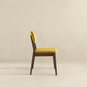 Silla Carlos de terciopelo amarillo oscuro con respaldo sólido (juego de 2)