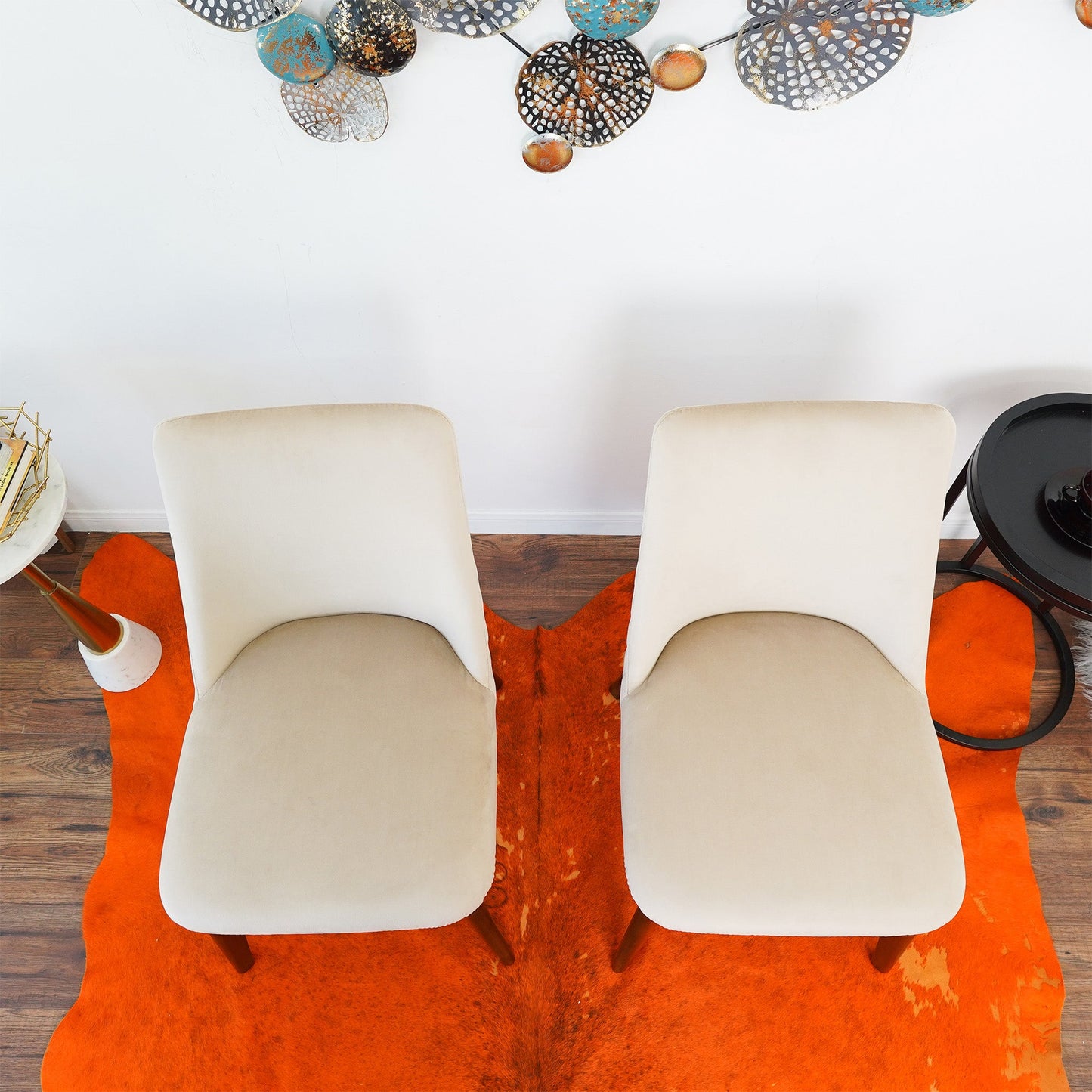 Silla de comedor de terciopelo beige Clove (juego de 2)