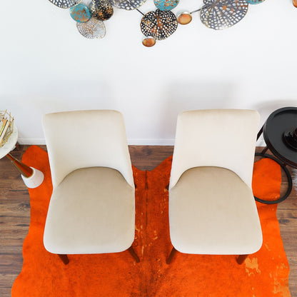 Silla de comedor de terciopelo beige Clove (juego de 2)