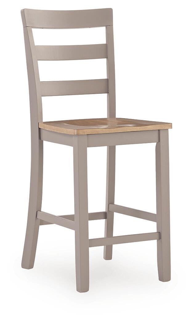 Gesthaven Dining Table and 4
