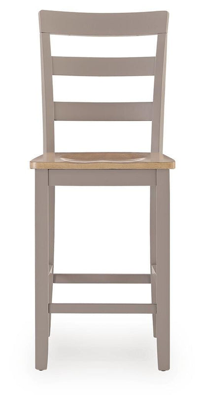 Gesthaven Dining Table and 4
