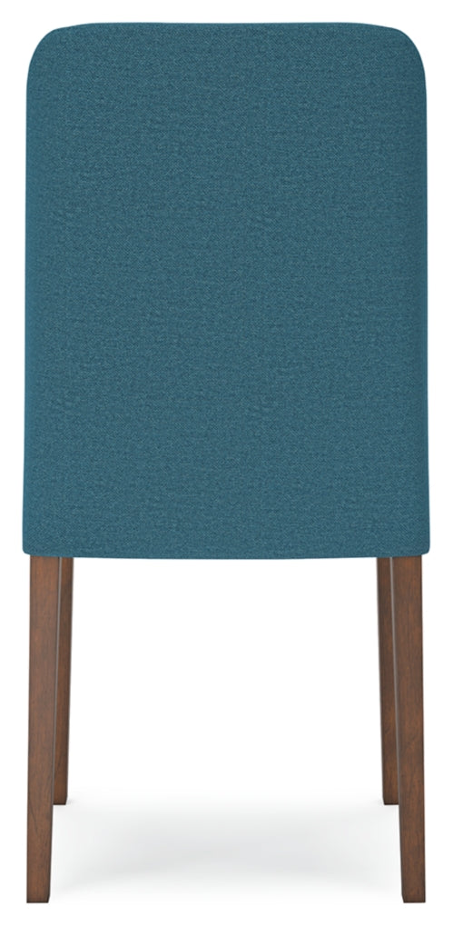 Lyncott Dining Table and 4 Chairs