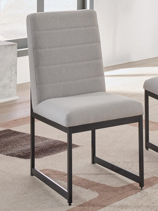 Tomtyn Dining Table and 6 Chairs