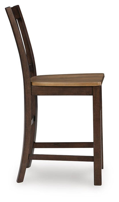 Rylandeen Counter Height Dining Table and 4 Barstools