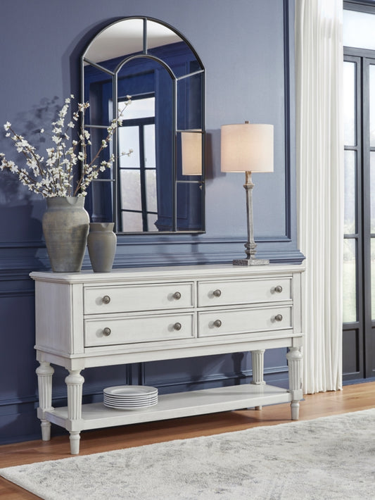 Montelaine Dining Room Server