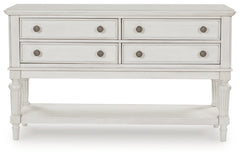 Montelaine Dining Room Server