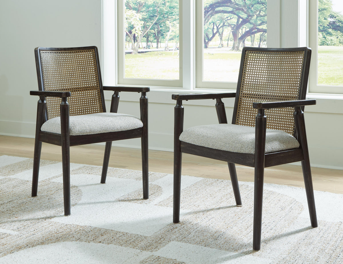 Galliden Dining UPH Arm Chair (2/CN)