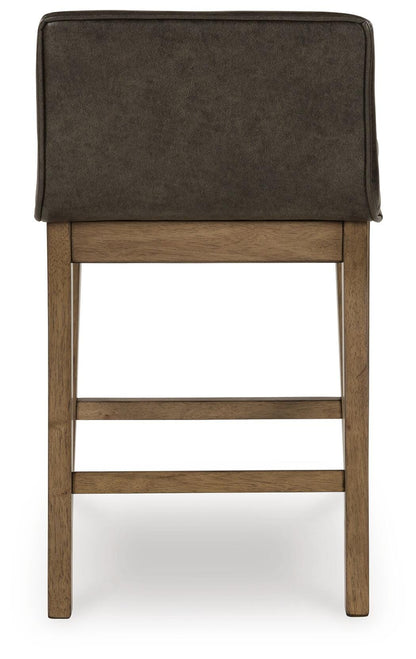 Cabalynn Counter Height Dining Table and 4 Barstools