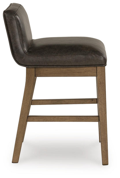 Cabalynn Counter Height Dining Table and 4 Barstools