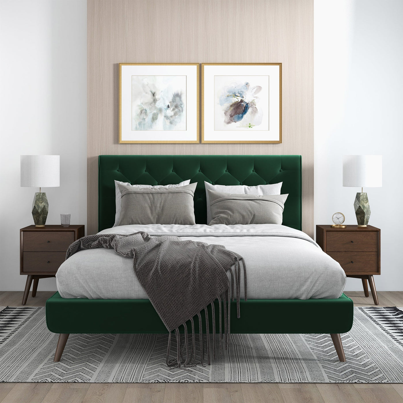 Cama de plataforma Dillon de terciopelo verde oscuro (tamaño Queen)