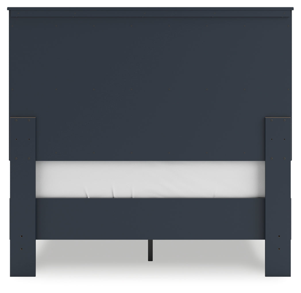 Simmenfort Full Platform Bed