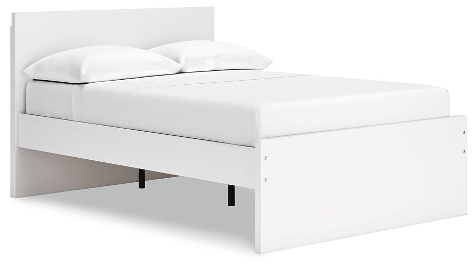 Onita Panel Bed