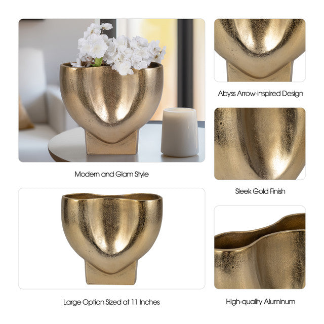 Abyss Arrow Shaped Metal Vase, Gold