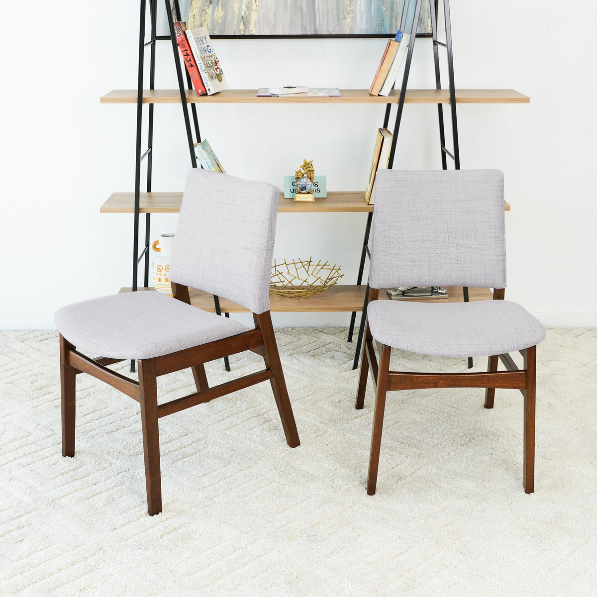 Silla de comedor de tela Gusto en gris claro (juego de 2)