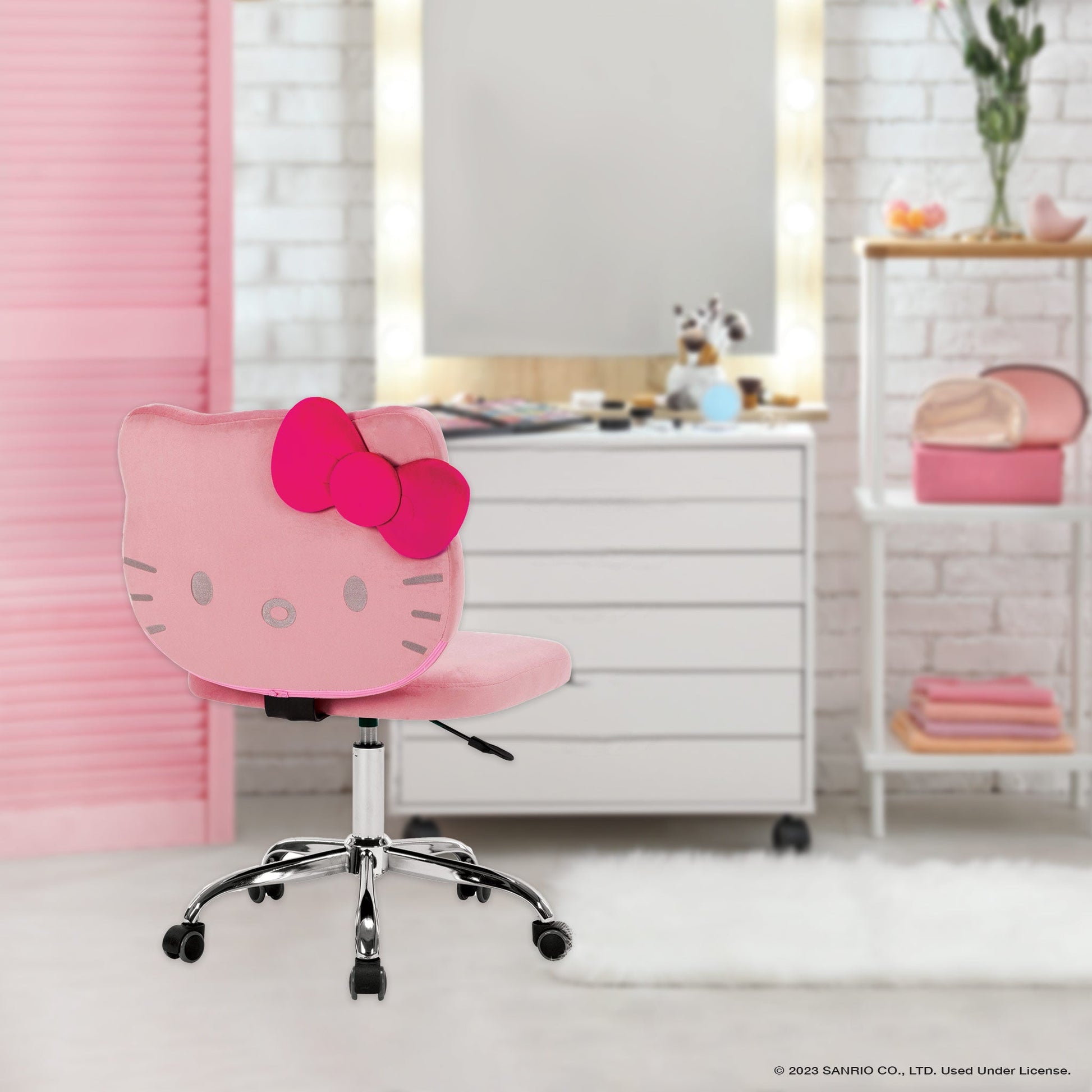 Hello Kitty® Kawaii Swivel Vanity Chair