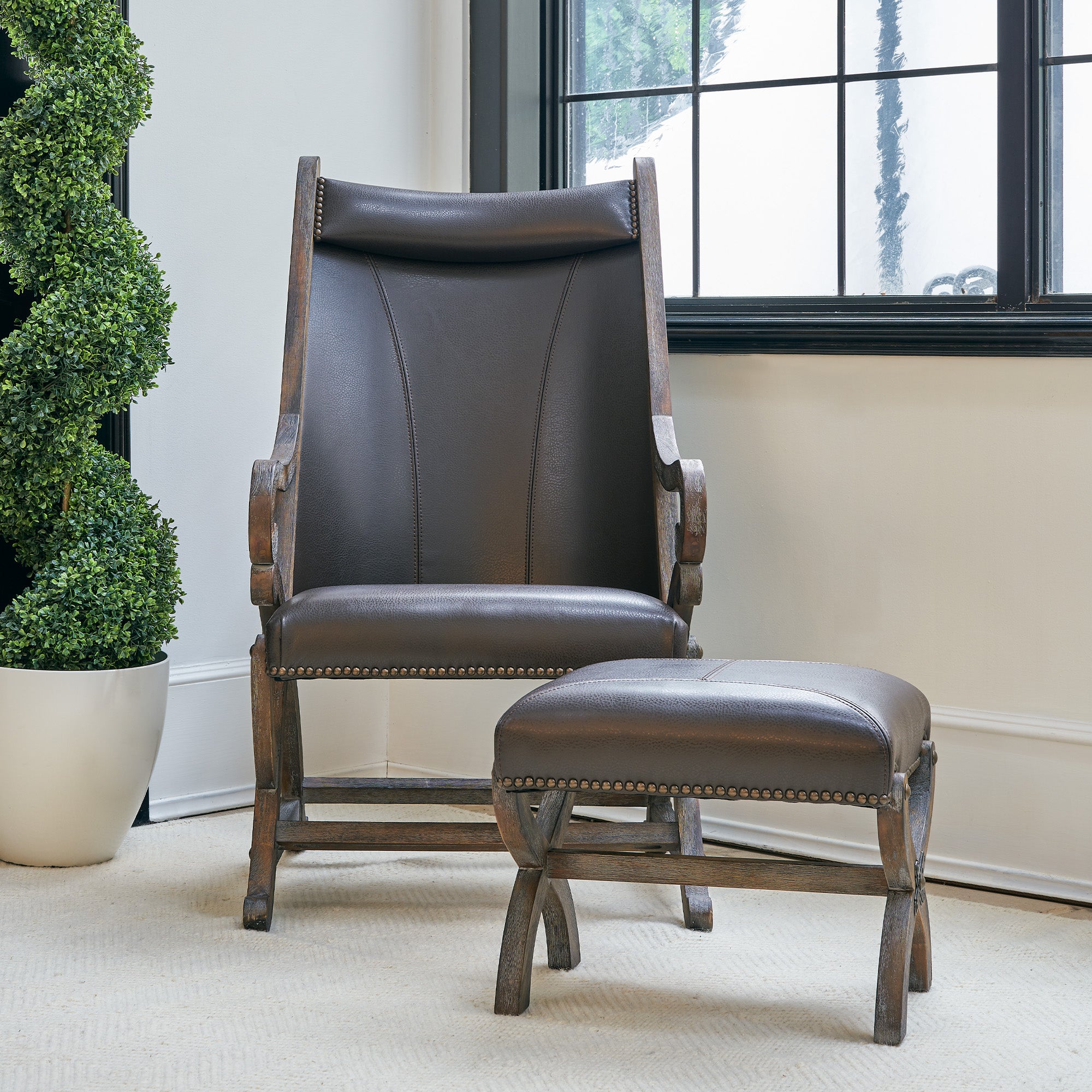 (L820) Hunter Chair & Ottoman- Brown