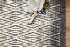 KNZ-01 IVORY / CHARCOAL
