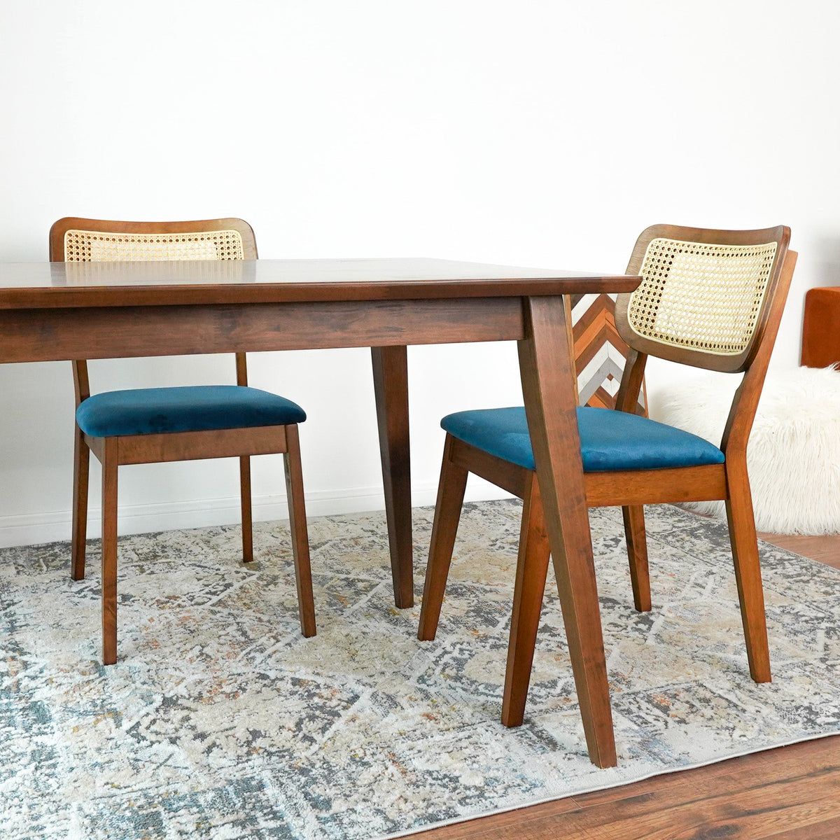 Sillas de comedor Kaden de terciopelo azul marino (juego de 2)