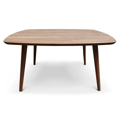 Mesa central Kalen de nogal