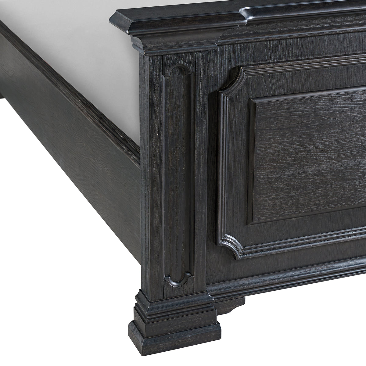 Kings Court King 4PC Bedroom Set with 2 Nightstands & Chest in Black