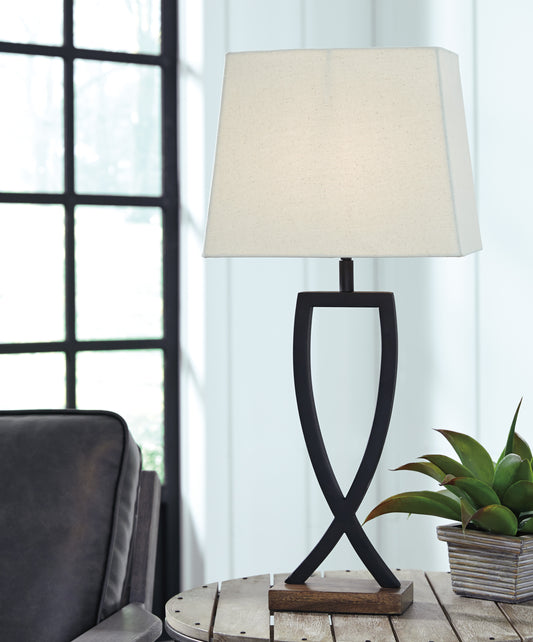 Makara Metal Table Lamp