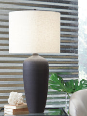 Ryenburg Metal Table Lamp (1/CN)
