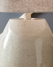 Linas Metal Table Lamp (1/CN)