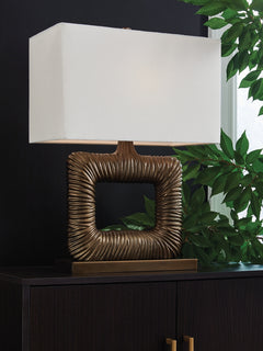 Garronby Metal Table Lamp (1/CN)