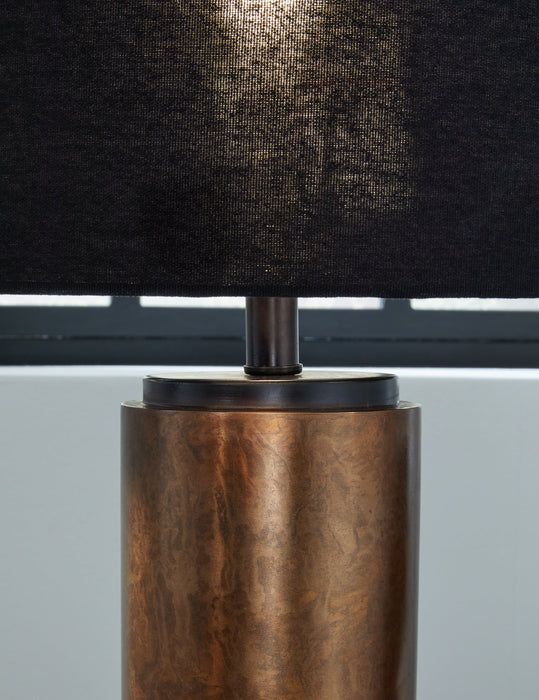 Lámpara de mesa Hildry de metal