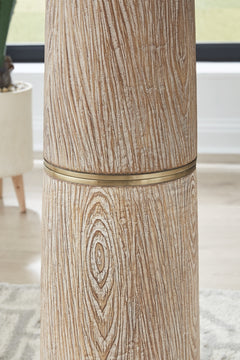 Gasparleigh Poly Floor Lamp (1/CN)