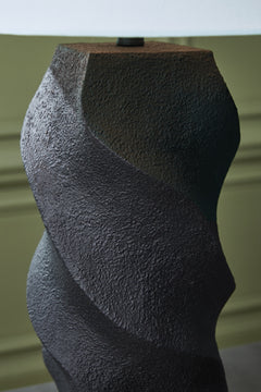 Amillion Poly Table Lamp (1/CN)