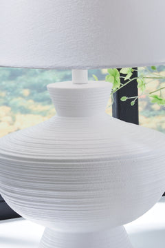 Harelwood Poly Table Lamp (1/CN)