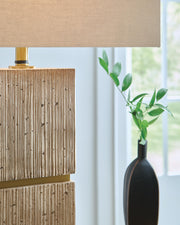 Laddner Poly Table Lamp (1/CN)