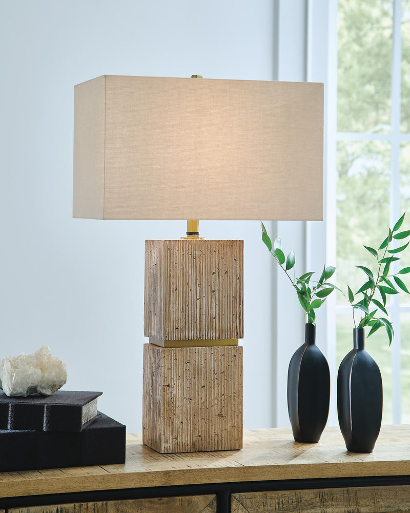 Laddner Poly Table Lamp (1/CN)