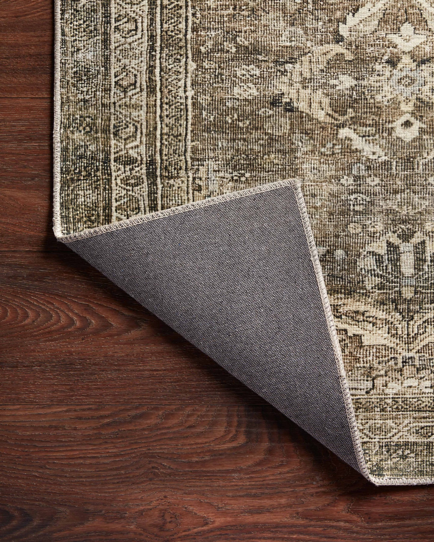 Loloi Layla LAY-13 Antiguo / Musgo