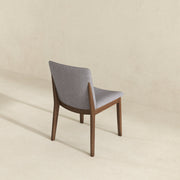 Silla de comedor Laura de madera maciza de lino gris claro (juego de 2)