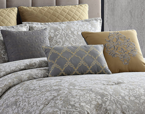 Vintage Medallion 9-Piece Queen Comforter Set in Lisbon Gray