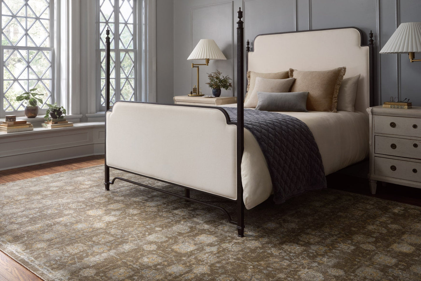 Magnolia Home by Joanna Gaines x Loloi Mona MOA-03 Bark / Natural