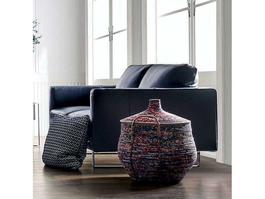 Mezzanotte Loveseat