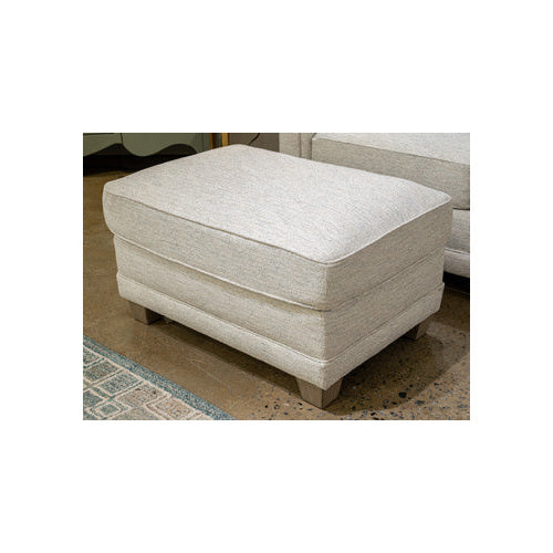 Lockeshart Ottoman