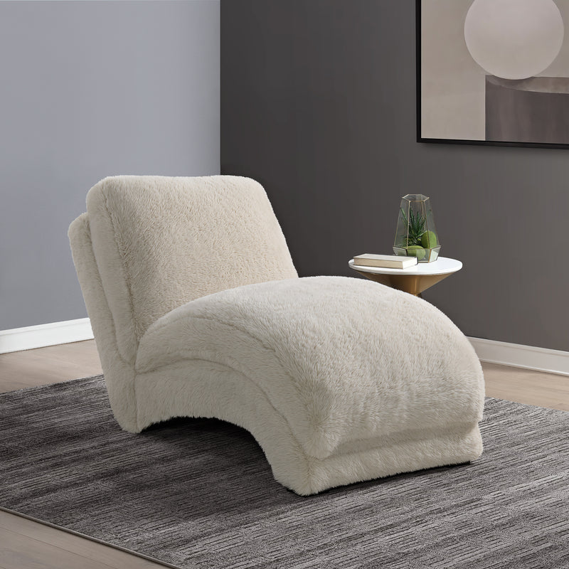 Nori Chaise in Yakety Wak Sand
