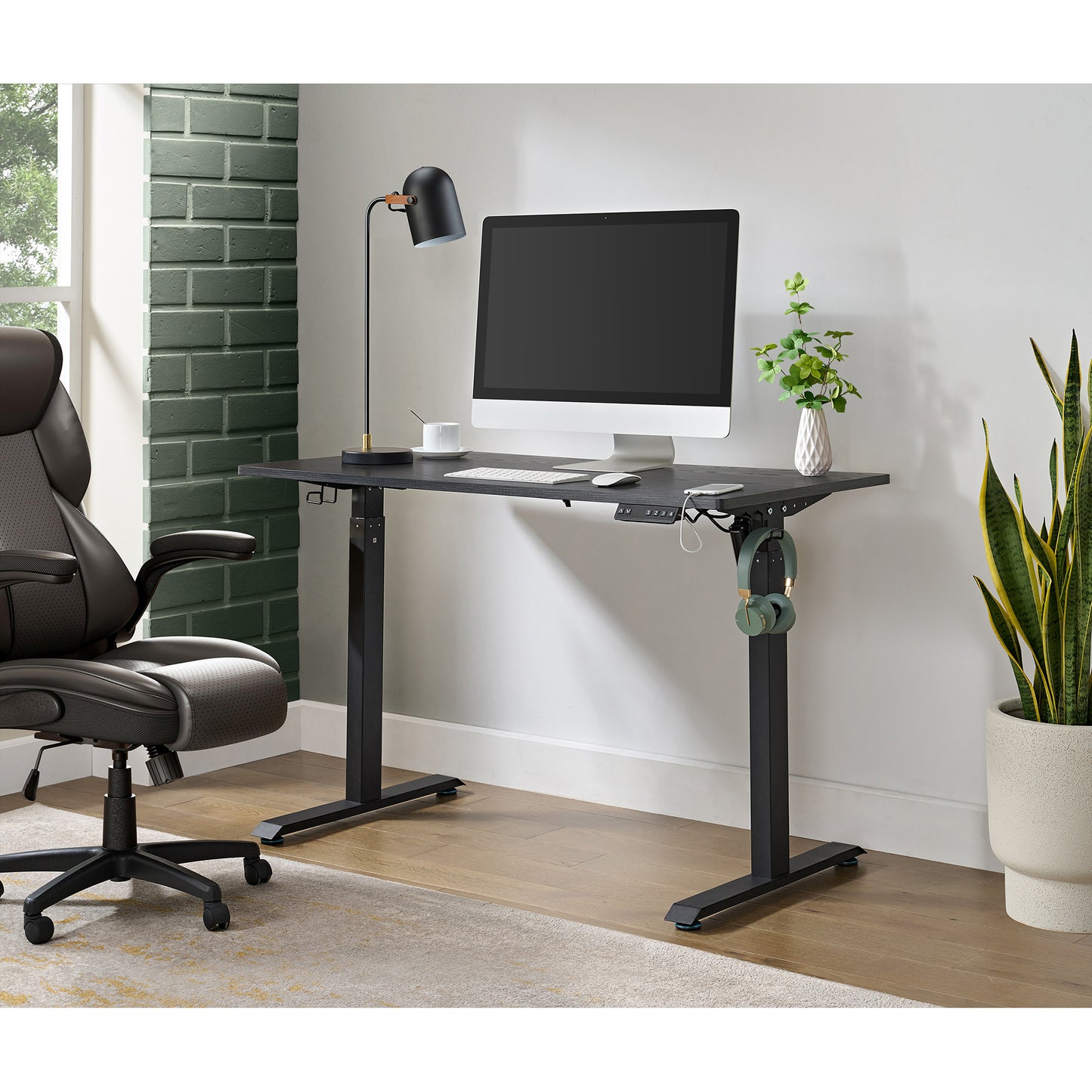 Oakland Adjustable Desk in Black