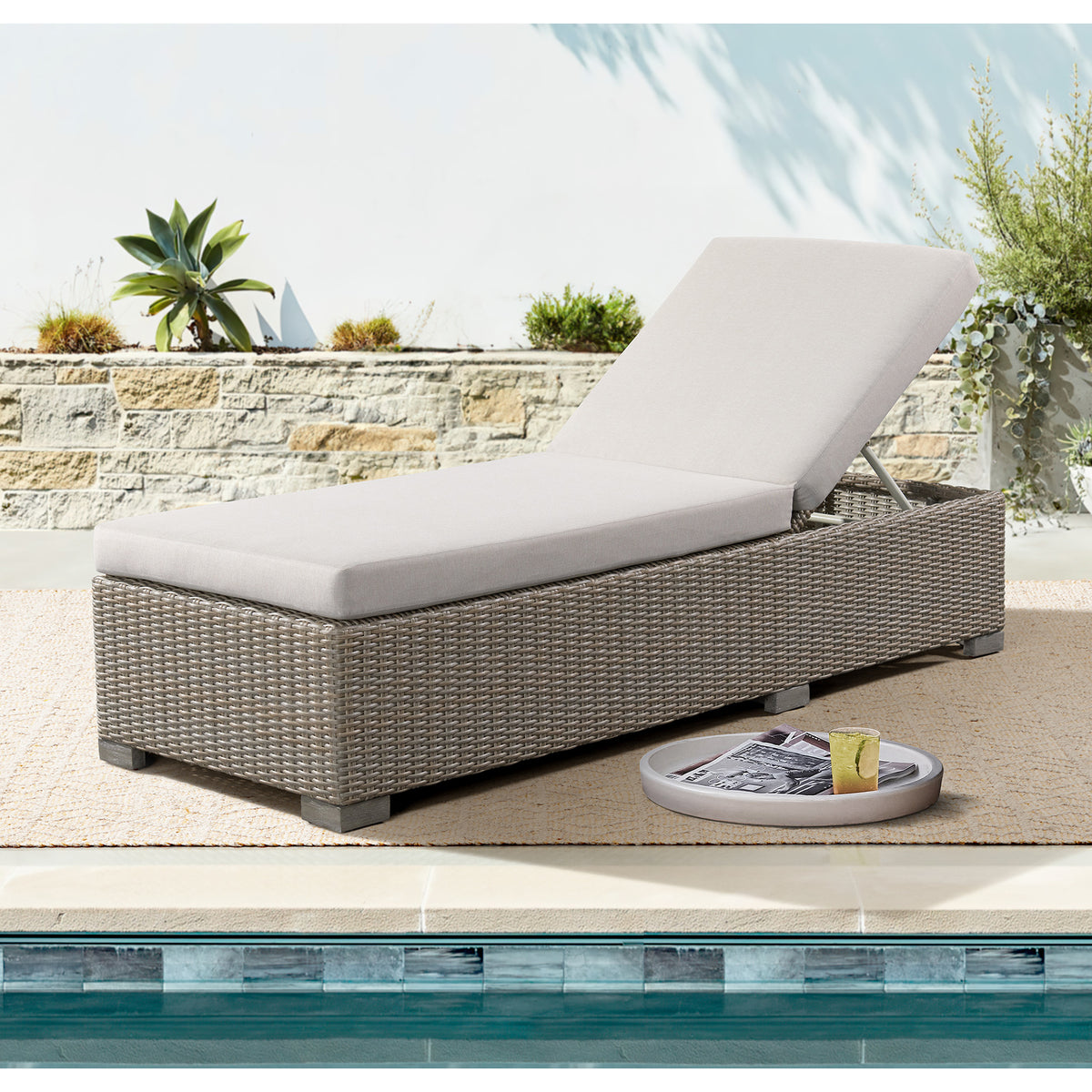 Ollie Chaise Lounge - Tan And Olefin White Cream
