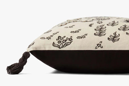 Loloi Pillows PLL0025 Ivory / Black