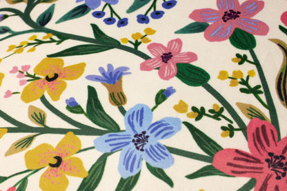 Almohadas Rifle Paper Co. x Loloi PRP0042 Crema