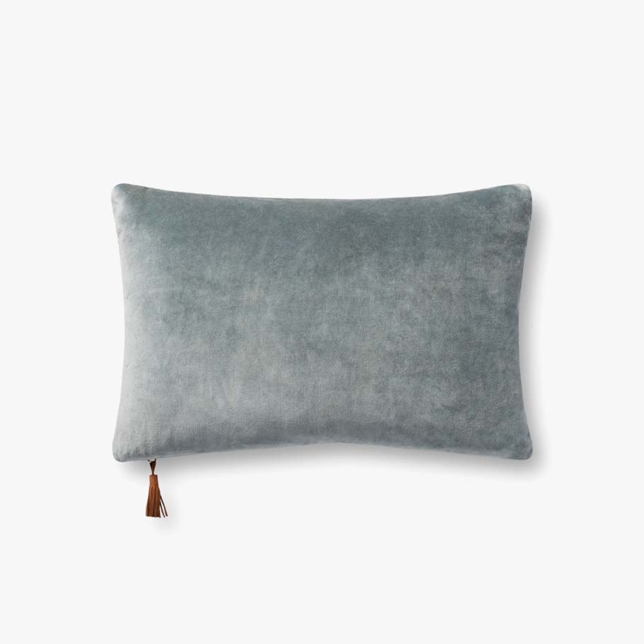 Magnolia Home de Joanna Gaines x Loloi Pillows P1153 Denim / Bronceado